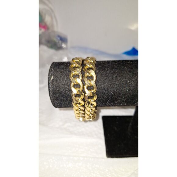 A Women's Heavy Gold Tone Chain Bracelet Layered Magnetic Chunky Runway - Picture 1 of 8